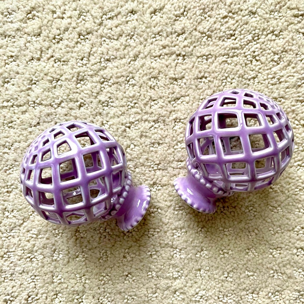Pottery Barn Kids porcelain lattice finials- lavender